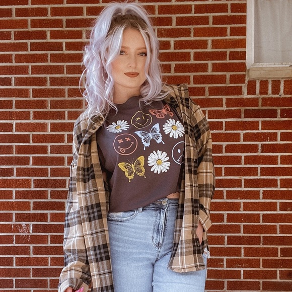 Oversized Graphic Tee - Picture 2 of 7